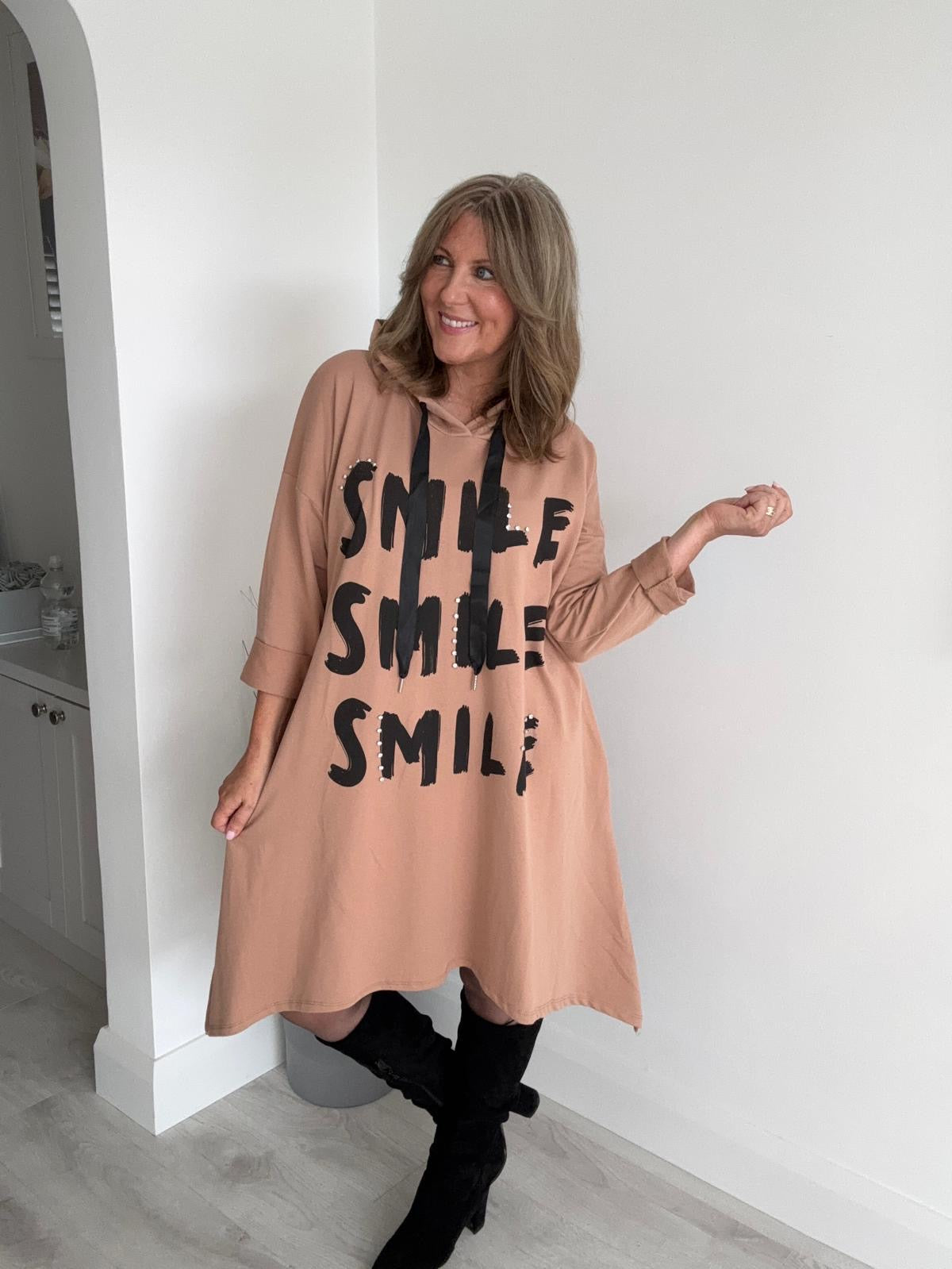 Oversized Hoodie Dress with “Smile” Print – Free Size (10-18)