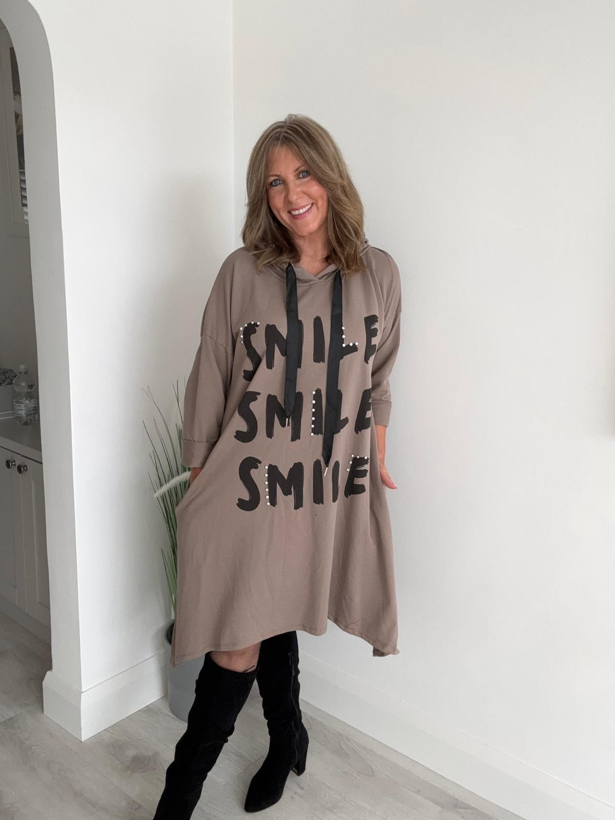 Oversized Hoodie Dress with “Smile” Print – Free Size (10-18)