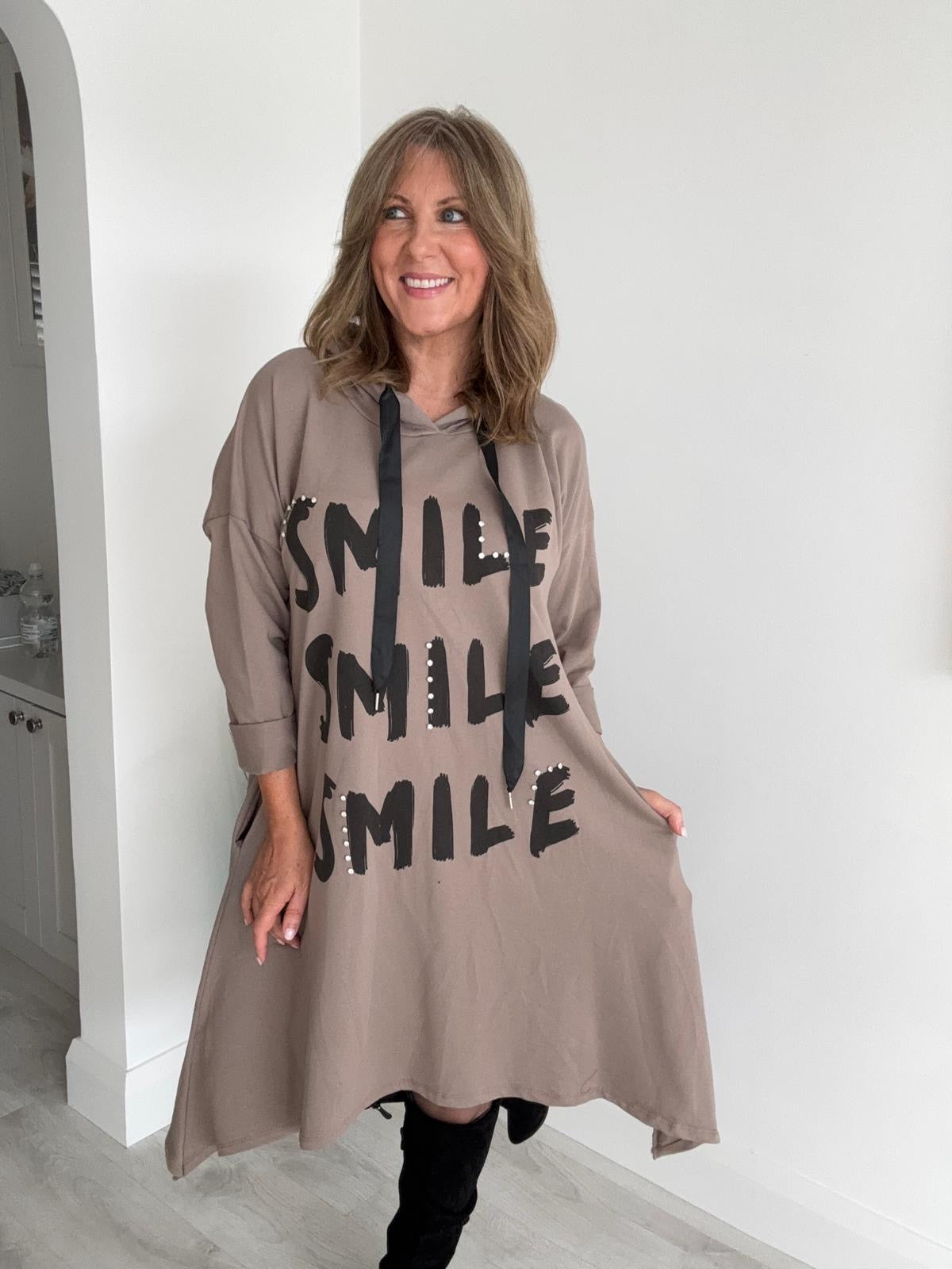 Oversized Hoodie Dress with “Smile” Print – Free Size (10-18)