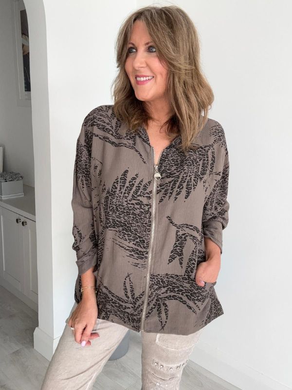 Leaf Print Zip Front Hoodie Top with hood and zip closure, free size fit (10–18), designed in lightweight fabric for casual everyday wear.