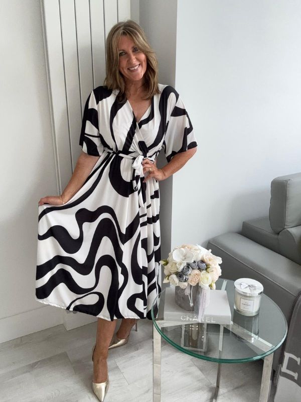 Lisa Dress-Swirl Print Plus Size Midi Wrap Dress – Free Size (14–24)