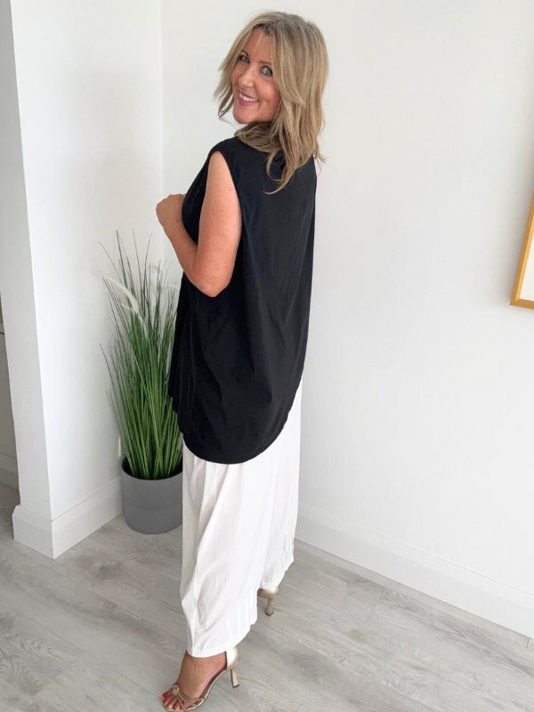Vintage asymmetrical hem sleeveless top with cowl neckline in lightweight fabric – fits sizes 8 to 16