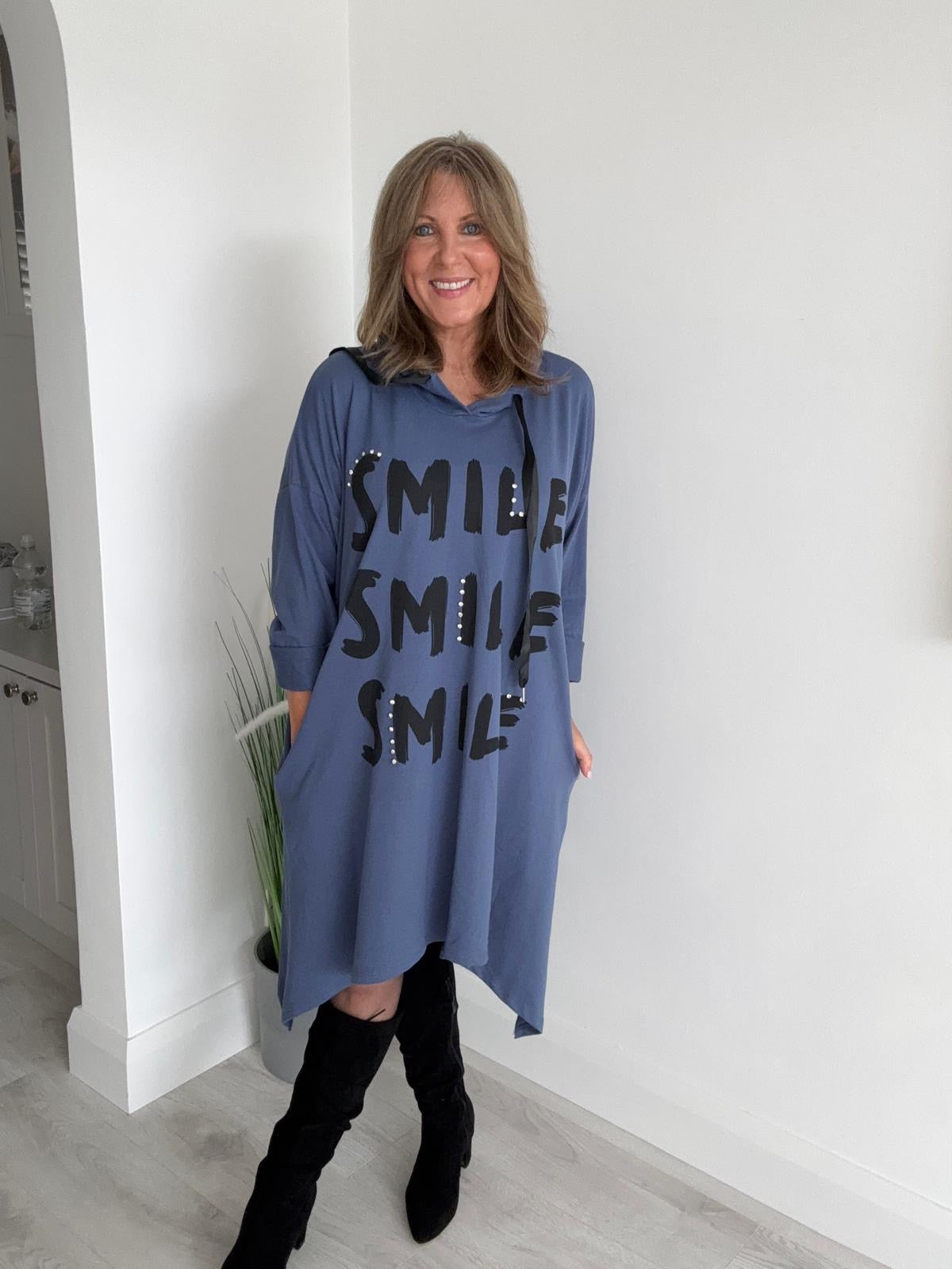 Oversized Hoodie Dress with “Smile” Print – Free Size (10-18)