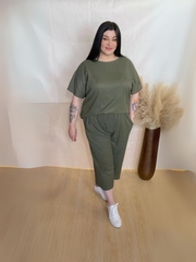Model wearing Bold in Bark 3/4 Length Co-Ord Set with Tree Bark Fabric T-Shirt and Culotte Trousers – Comfortable and Stylish Casual Outfit