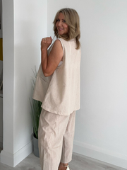 Vertical stripe co-ord set with tailored vest and cropped trousers – 100% cotton, breathable, free size 8–20, made in Italy