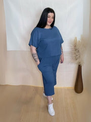 Model wearing Bold in Bark 3/4 Length Co-Ord Set with Tree Bark Fabric T-Shirt and Culotte Trousers – Comfortable and Stylish Casual Outfit