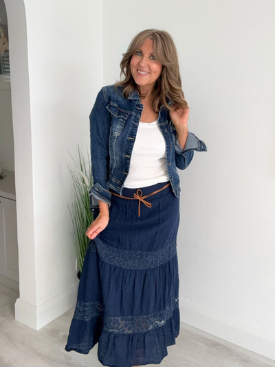 Free-size cotton skirt with tiered lace panels and a faux leather tie belt, available in navy blue and black – fits UK sizes 8–14.